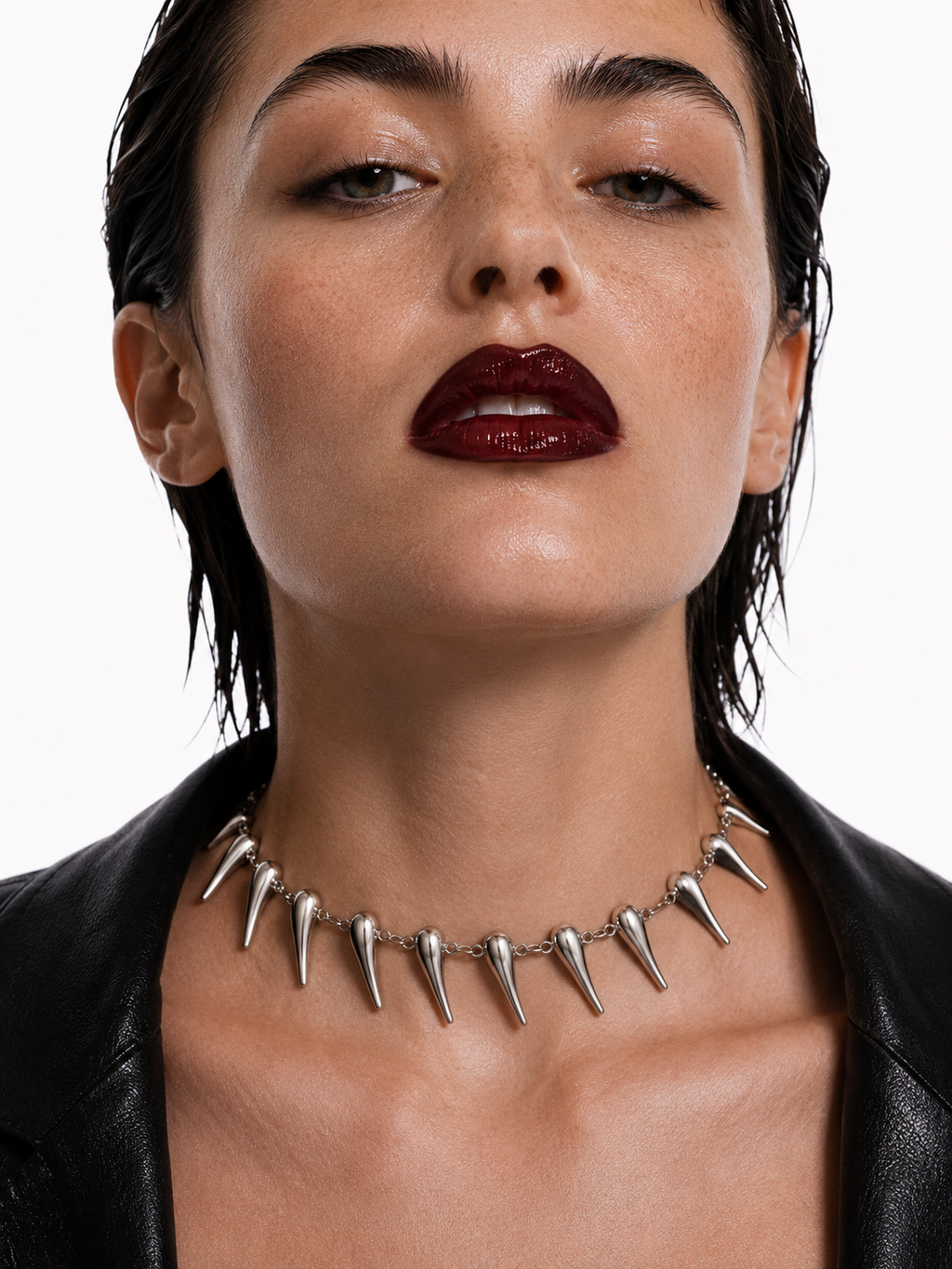 THORNBORN NECKLACE